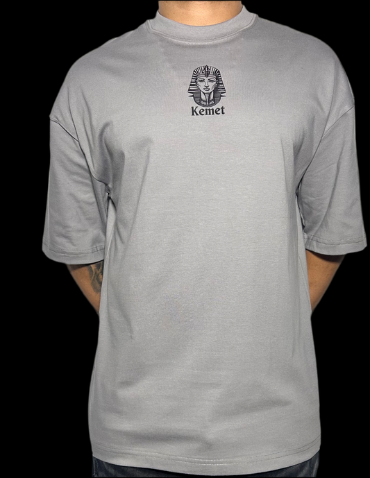 CAMISETA OVERSIZE BÁSICA GRIS. Estampado en negro